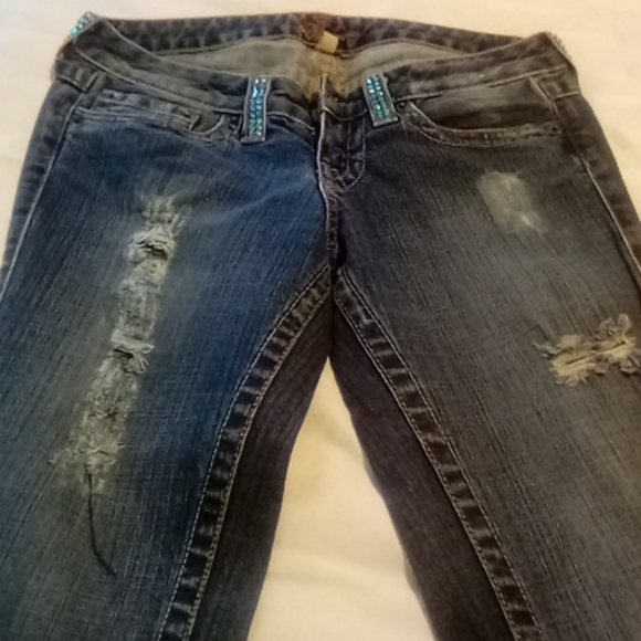 Clothes - Picture 5 of 5